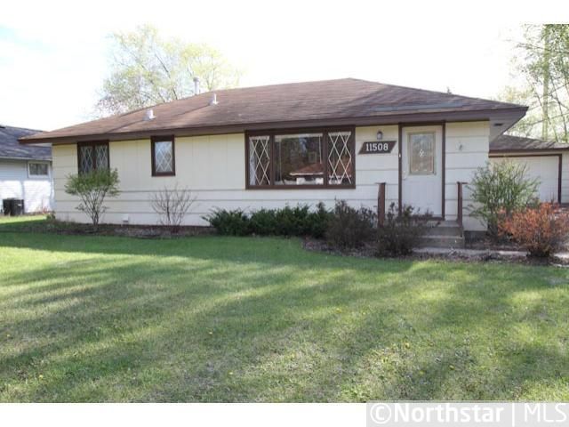 11508 N Heights Dr NW, Coon Rapids, MN 55433