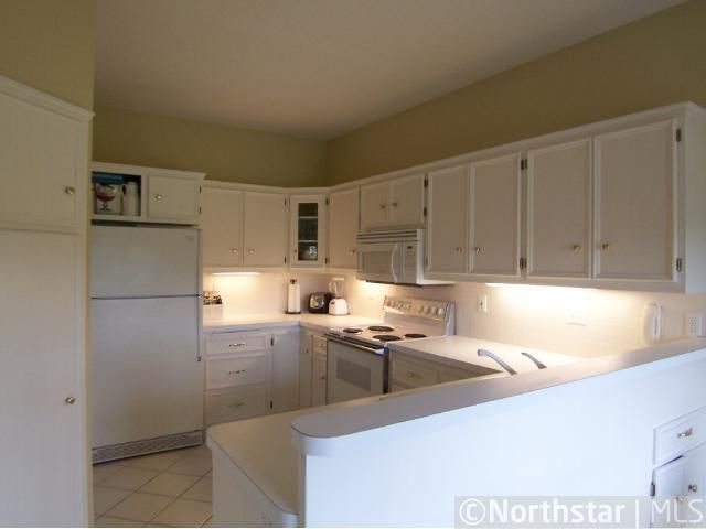 1779 Green Crest Dr, Victoria, MN 55386