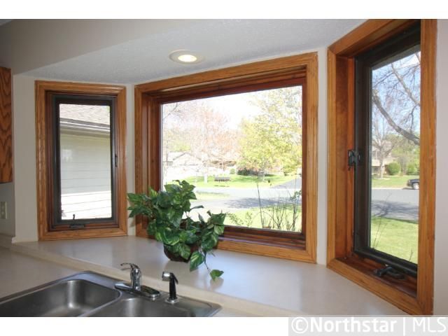 8949 Sycamore Ln N, Maple Grove, MN 55369