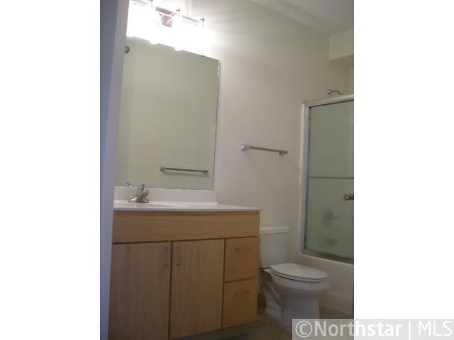 2600 University Ave SE #219, Minneapolis, MN 55414