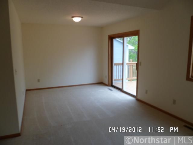 6292 22nd St N, Oakdale, MN 55128