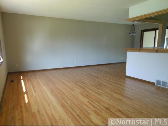 5324 76th Pl N, Brooklyn Park, MN 55443