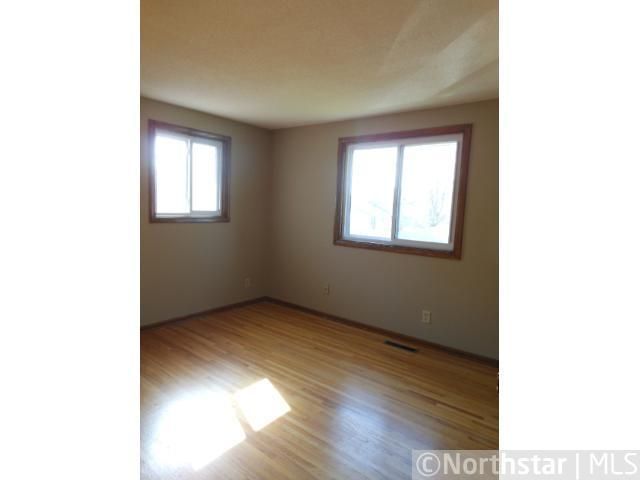 5324 76th Pl N, Brooklyn Park, MN 55443