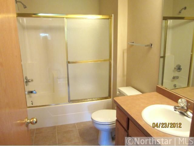 12290 Ash Dr, Rogers, MN 55374