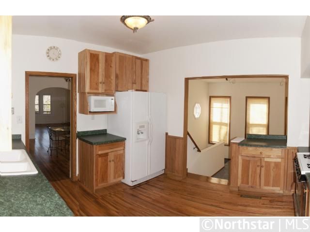 671 Smith Ave S, Saint Paul, MN 55107