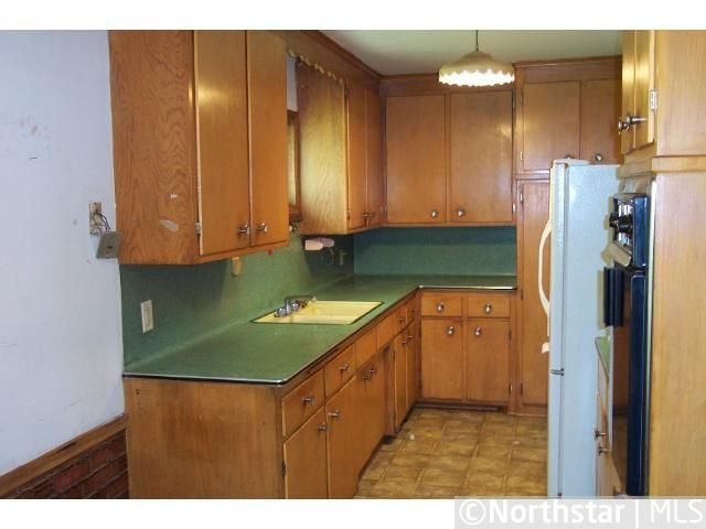 417 97th Ave NW, Coon Rapids, MN 55433