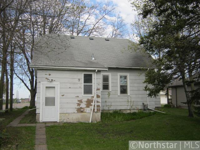 301 Jacob St, Hamburg, MN 55339