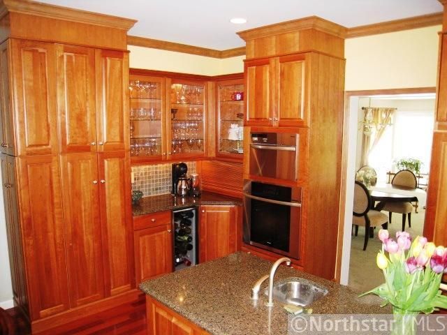 6071 Foxtail Dr, White Bear Lake, MN 55110