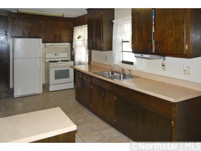 6018 Halifax Ave N, Brooklyn Center, MN 55429