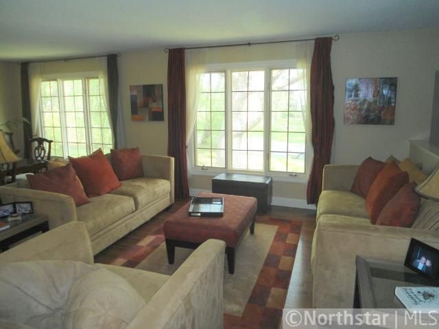 309 Hillcrest Ln, Burnsville, MN 55337