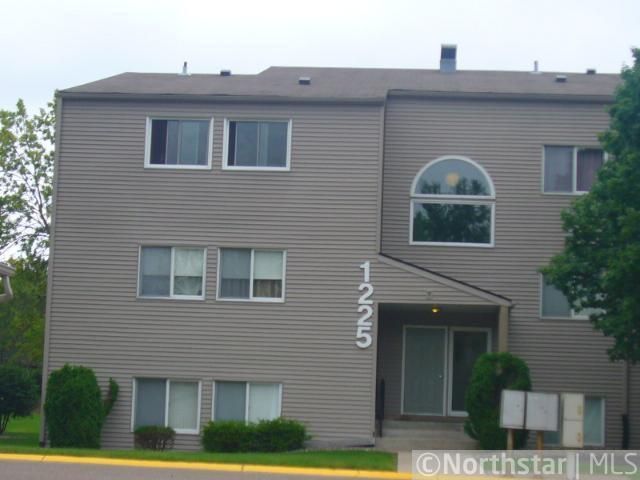 1225 Ferndale St N #10B, Maplewood, MN 55119