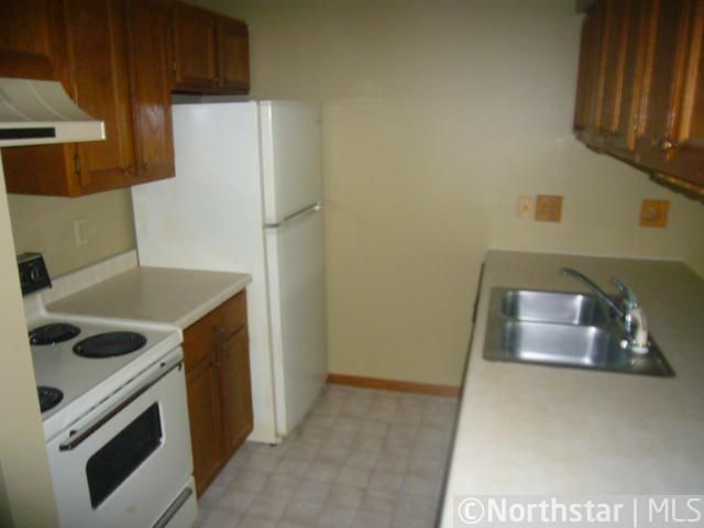 1225 Ferndale St N #10B, Maplewood, MN 55119