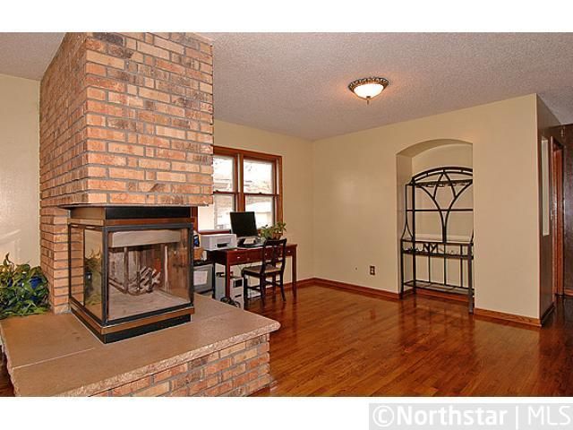 1409 Galtier St, Saint Paul, MN 55117
