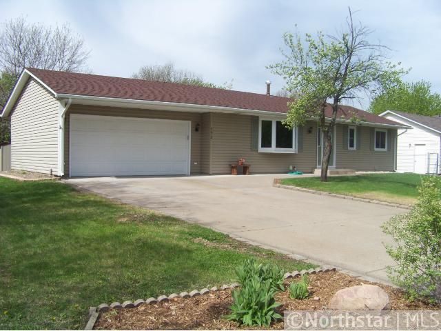 7412 Isleton Ave S, Cottage Grove, MN 55016