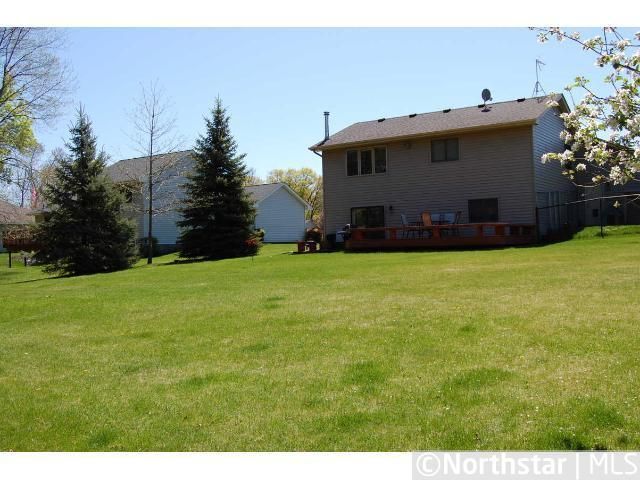 7570 231st St N, Forest Lake, MN 55025