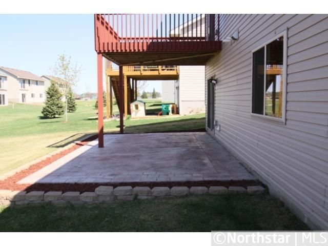409 Rodeo Dr NW, Isanti, MN 55040