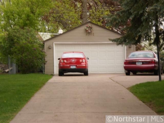 5302 Saint Stephens St, Mounds View, MN 55112