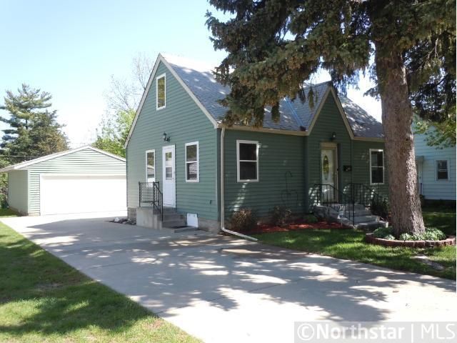159 E Bernard St, West Saint Paul, MN 55118