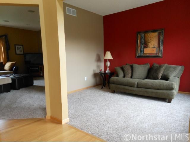 12490 Jasper Ln, Eden Prairie, MN 55347