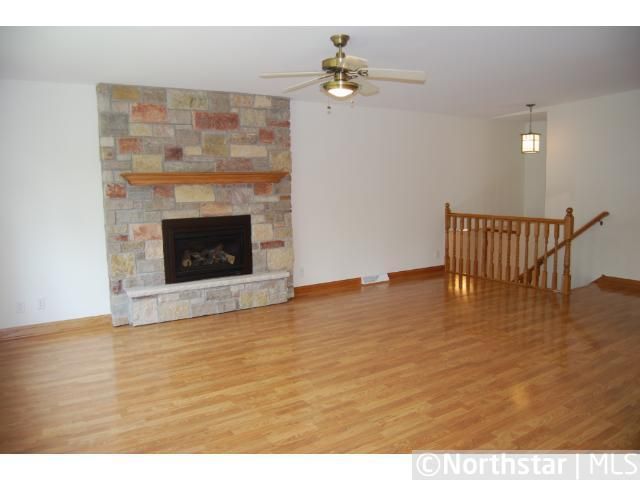 2157 Edgerton St, Maplewood, MN 55117