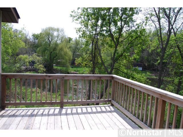 2157 Edgerton St, Maplewood, MN 55117