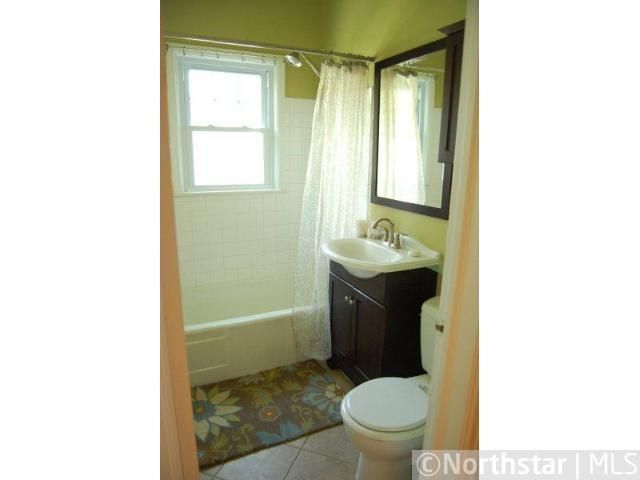 699 36 1/2 Ave NE, Minneapolis, MN 55418