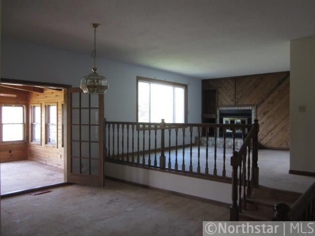 9433 Yucca Ln N, Maple Grove, MN 55369