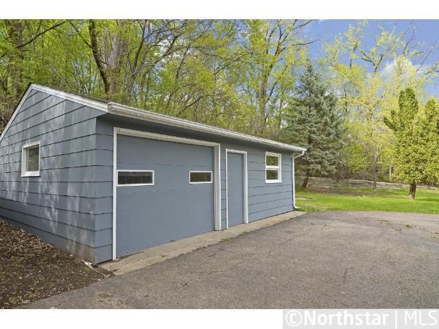 1297 Wildhurst Trl, Mound, MN 55364