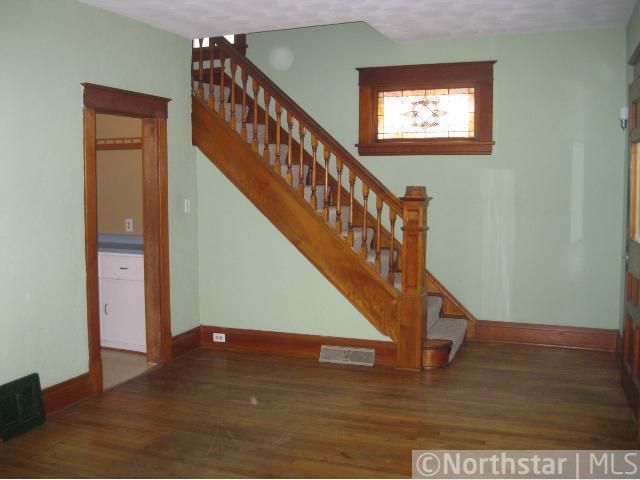 914 Tuscarora Ave, Saint Paul, MN 55102