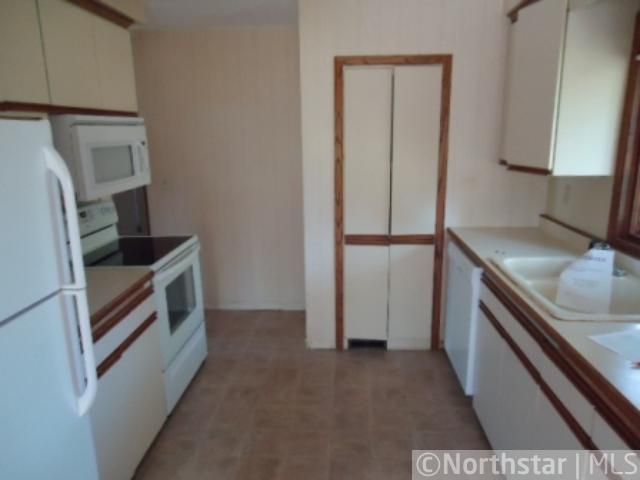 4500 W 90th St, Bloomington, MN 55437