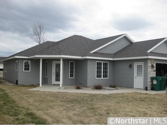 105 Carson Dr, Mankato, MN 56001