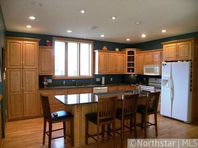 1504 8th St NE, Staples, MN 56479