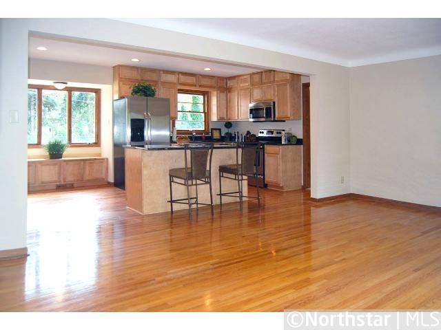 2092 Randy Ave, White Bear Lake, MN 55110