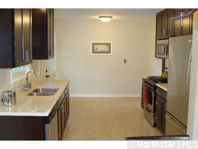 64 Morningside Dr, Saint Paul, MN 55119