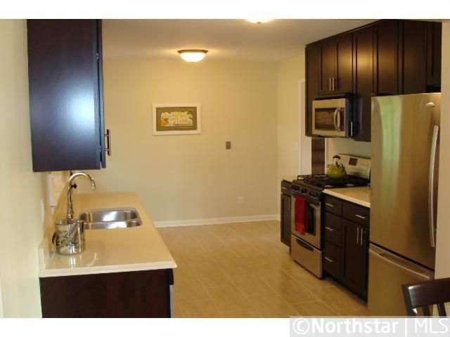 64 Morningside Dr, Saint Paul, MN 55119