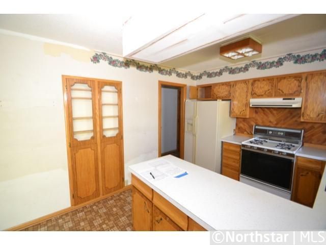 7478 Hayes St NE, Fridley, MN 55432