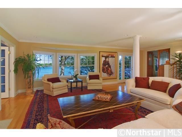 2650 Maplewood Cir W, Wayzata, MN 55391