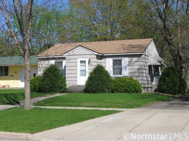1109 Union St S, Northfield, MN 55057