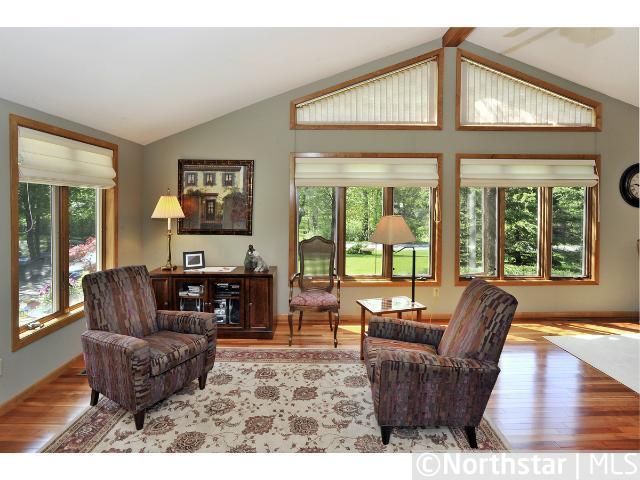 1607 Crosby Rd, Wayzata, MN 55391