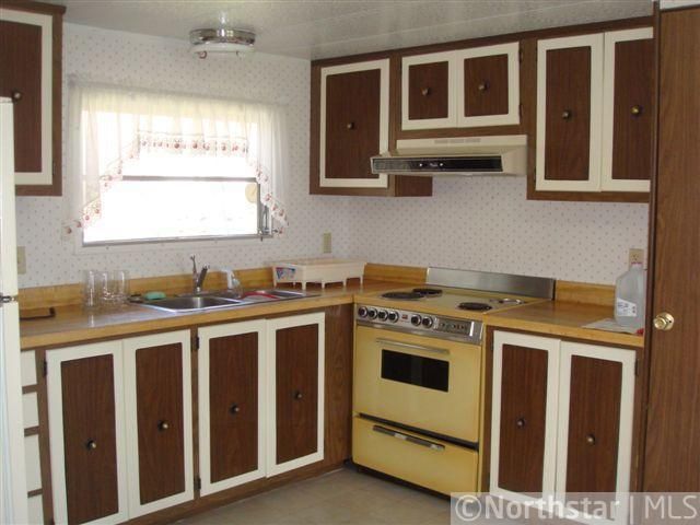 13010 Sunset Beach Rd NW, Bena, MN 56626