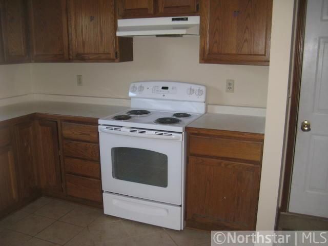 215 20th St NW, Owatonna, MN 55060