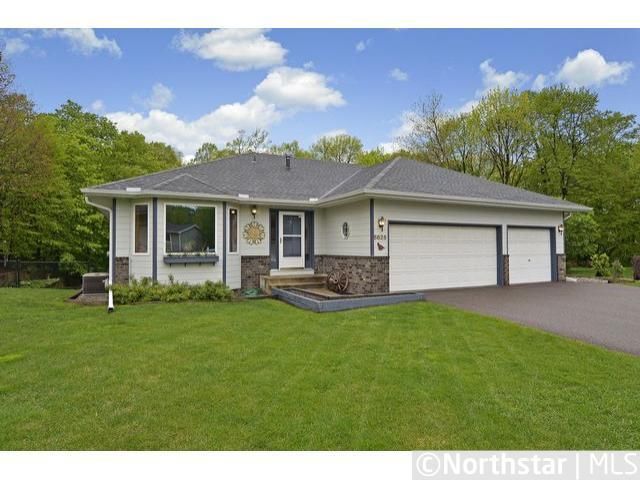 5825 Amy Ln, Maple Plain, MN 55359