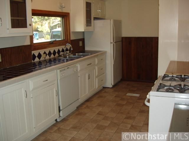 3924 Mapleton Ave, Spring Park, MN 55384