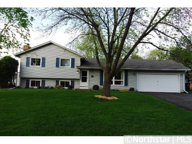 15670 Heywood Ct, Apple Valley, MN 55124