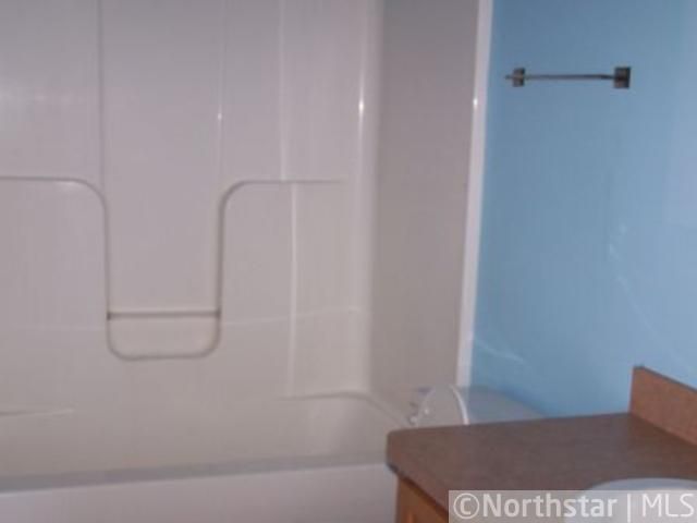 835 Mallard Ave, Winsted, MN 55395