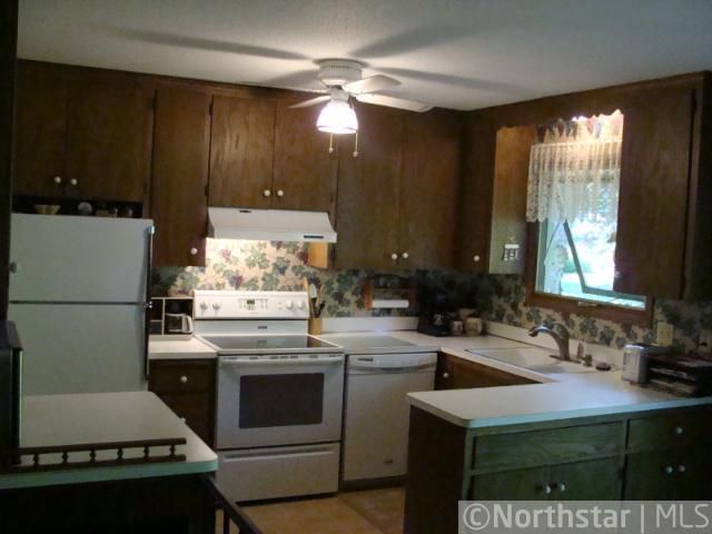 1831 Richard Ct, White Bear Lake, MN 55110