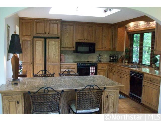 15901 N Hillcrest Ct, Eden Prairie, MN 55346