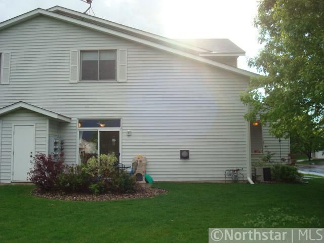 534 Roundhouse St, Shakopee, MN 55379