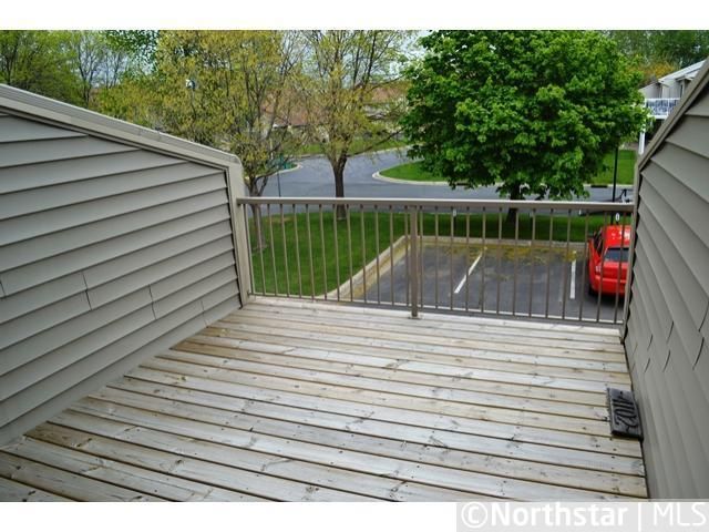 4102 Skylark Ln, Eagan, MN 55122