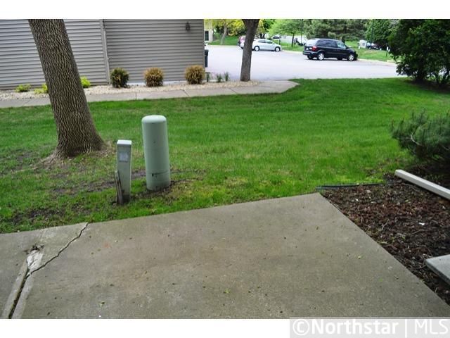 4102 Skylark Ln, Eagan, MN 55122